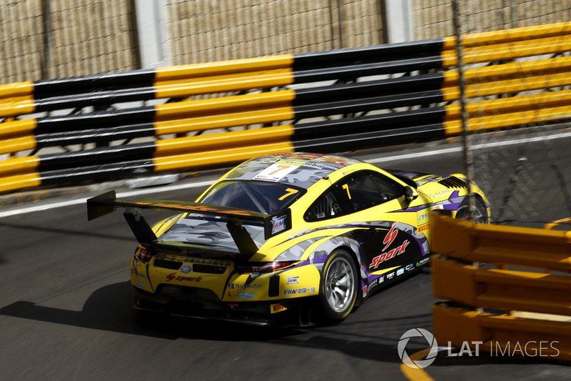 Ромен Дюма, HubAuto Racing, Porsche 911 GT3R