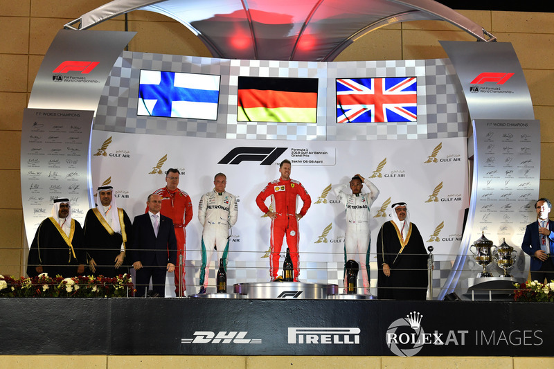 Bahreïn - Podium : Sebastian Vettel, Valtteri Bottas, Lewis Hamilton