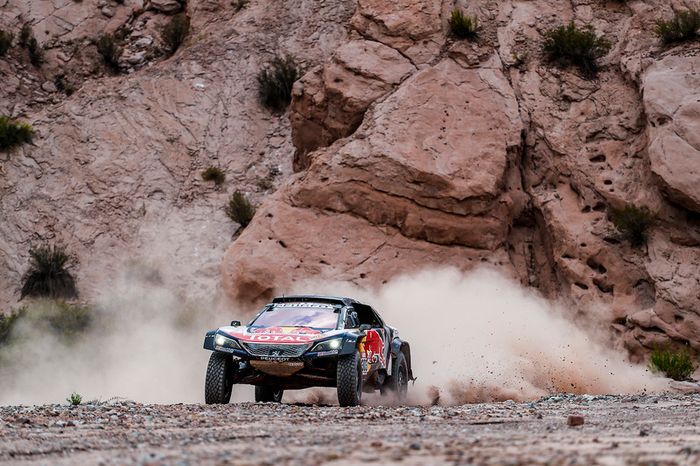 #303 Peugeot Sport Peugeot 3008 DKR: Carlos Sainz, Lucas Cruz