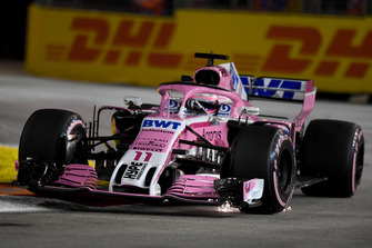 Sergio Perez, Racing Point Force India VJM11 fait des étincelles