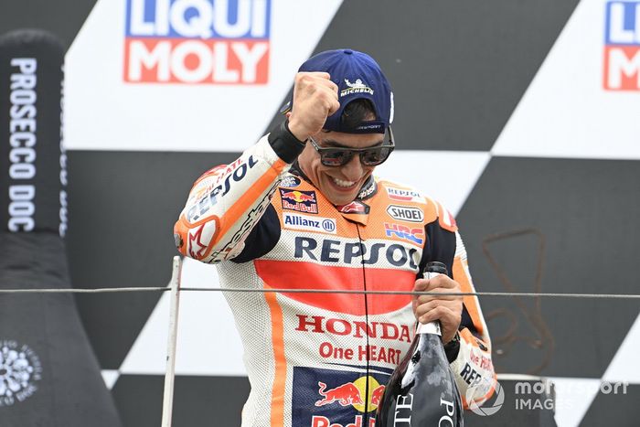 Podio: ganador Marc Márquez, Repsol Honda Team