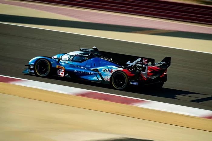 #35 Alpine Endurance Team Alpine A424: Paul-Loup Chatin, Ferdinand Habsburg-Lothringen, Jules Gounon