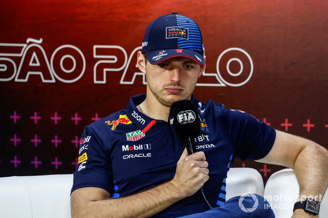 Max Verstappen, Red Bull Racing, en la rueda de prensa 