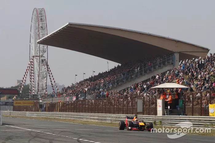 Max Verstappen, Red Bull Racing RB7, circuito de Zandvoort con