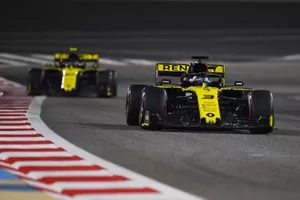 Daniel Ricciardo, Renault R.S.19, voor Nico Hulkenberg, Renault R.S. 19