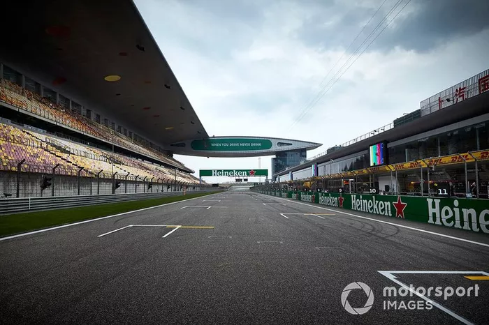 A Fórmula 1 adiou o GP da China pelo mesmo motivo.