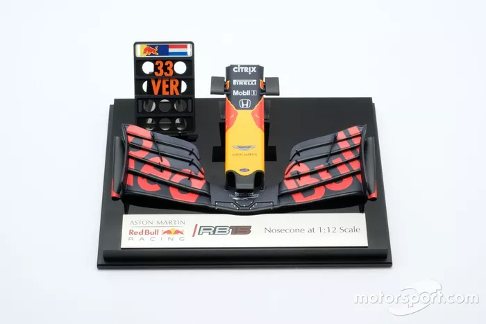 Amalgam RB15 neus schaal 1:12, Max Verstappen