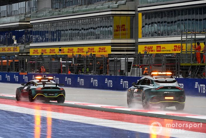 Coche de seguridad y coche médico Aston Martin 