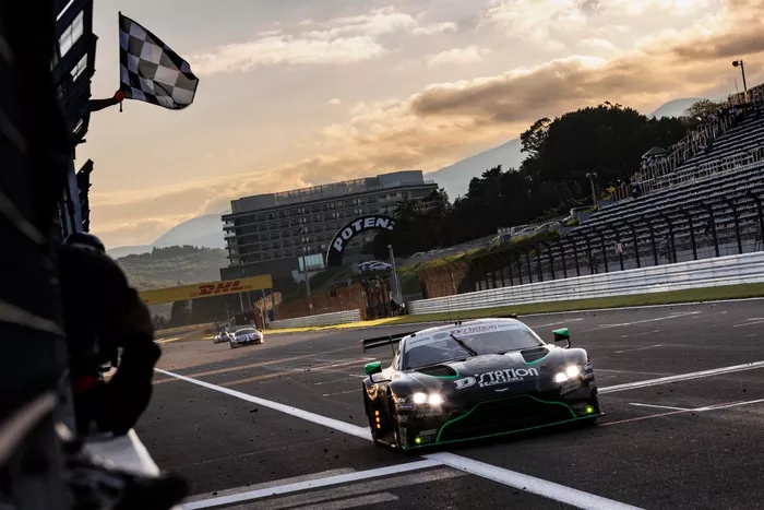#777 D' Station Racing Aston Martin Vantage AMR GTE-AM: Satoshi Hoshino, Tomonobu Fujii, Charles Fagg