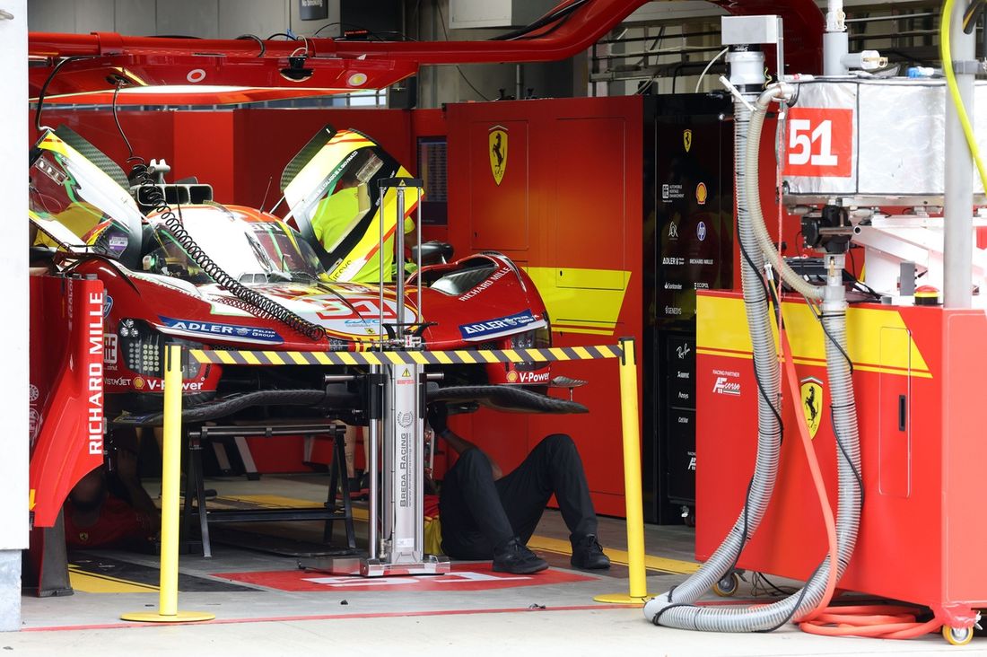 #51 AF Corse Ferrari 499P: Alessandro Pier Guidi, James Calado, Antonio Giovinazzi