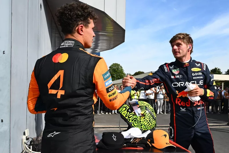 Lando Norris, McLaren, Max Verstappen, Red Bull Racing