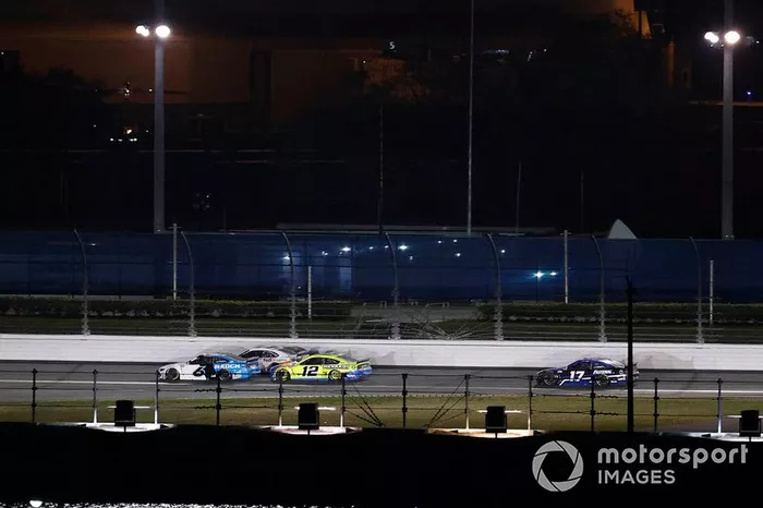 Last Lap: Ryan Newman, Roush Fenway Racing, Ford Mustang