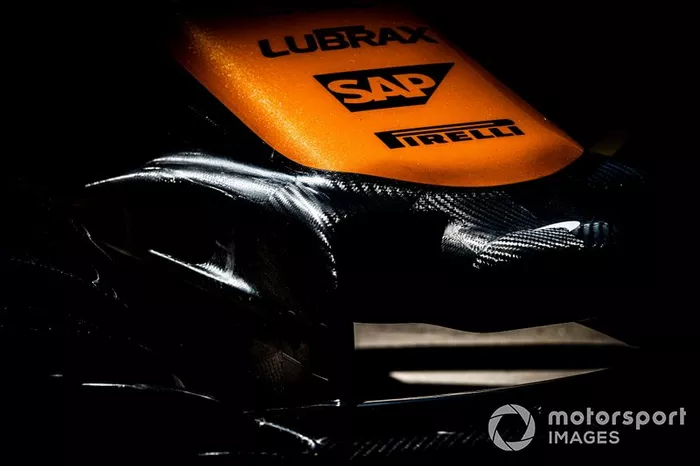 Detalle del morro del McLaren MCL34