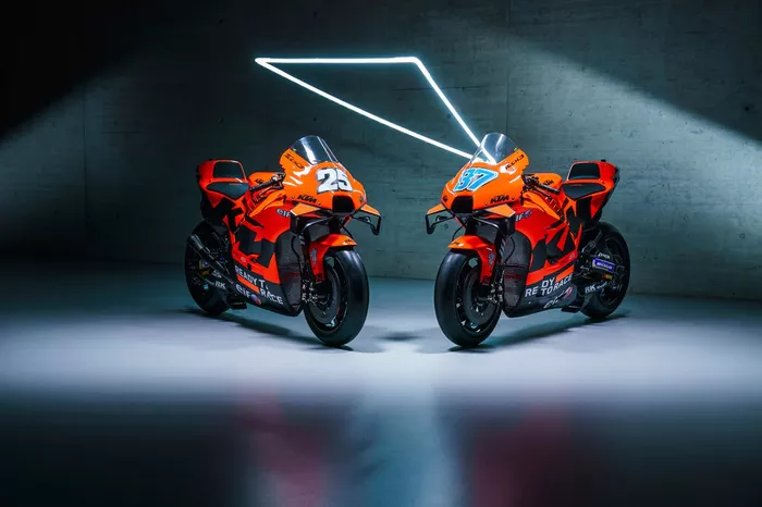 Les KTM de l'équipe Tech3 pour la saison 2022