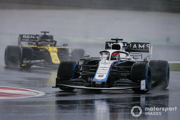 George Russell, Williams FW43, Daniel Ricciardo, Renault F1 Team R.S.20