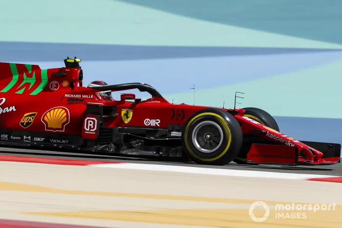 Carlos Sainz Jr., Ferrari SF21 
