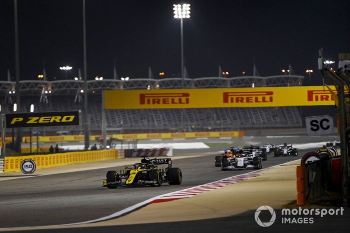 Daniel Ricciardo, Renault F1 Team R.S.20, Pierre Gasly, AlphaTauri AT01