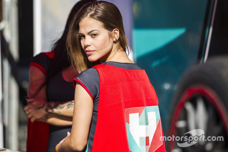 Grid girl