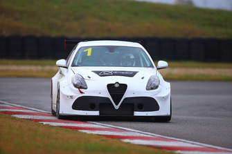 Franco Nugnes, direttore di Motorsport.com Italia, Alfa Romeo Giulietta TCR