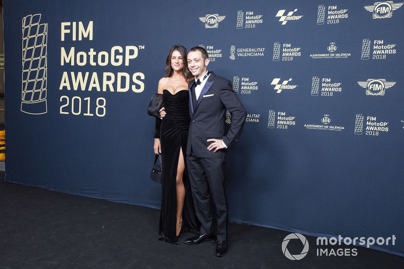 Валентино Россі, Yamaha Factory Racing, зі своєю дівчиною