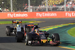 Карлос Сайнс мл., Scuderia Toro Rosso STR11