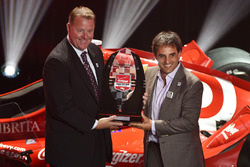Jay Frye, president of IndyCar, with Juan Pablo Montoya
