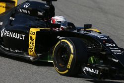 Kevin Magnussen, Renault Sport F1 Team RS16