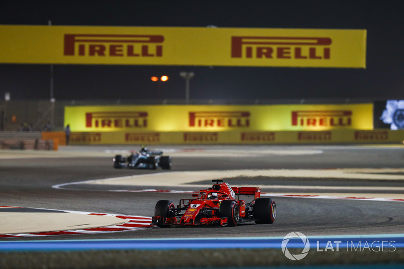 Себастьян Феттель, Ferrari SF71H, Валттері Боттас, Mercedes AMG F1 W09