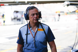 Гоночний директорPirelli Motorsport Маріо Ізола
