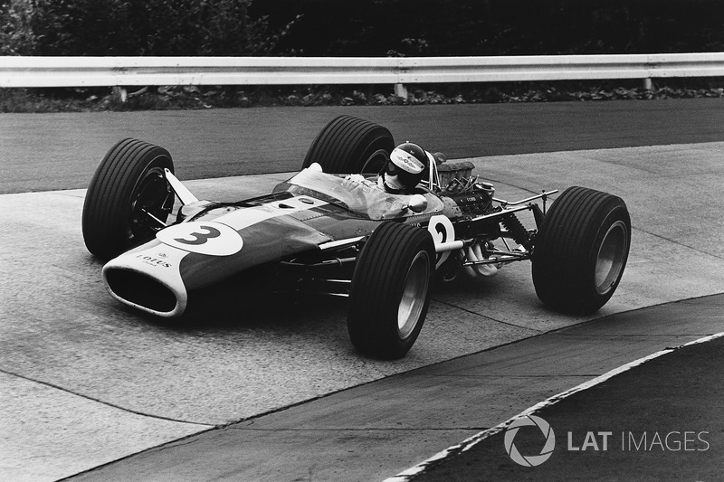 Jim Clark, Lotus 49 Ford, in the Karussel