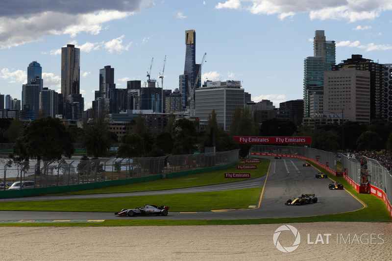 Romain Grosjean, Haas F1 Team VF-18 Ferrari, Nico Hulkenberg, Renault Sport F1 Team R.S. 18, Daniel Ricciardo, Red Bull Racing RB14 Tag Heuer, and Carlos Sainz Jr., Renault Sport F1 Team R.S. 18