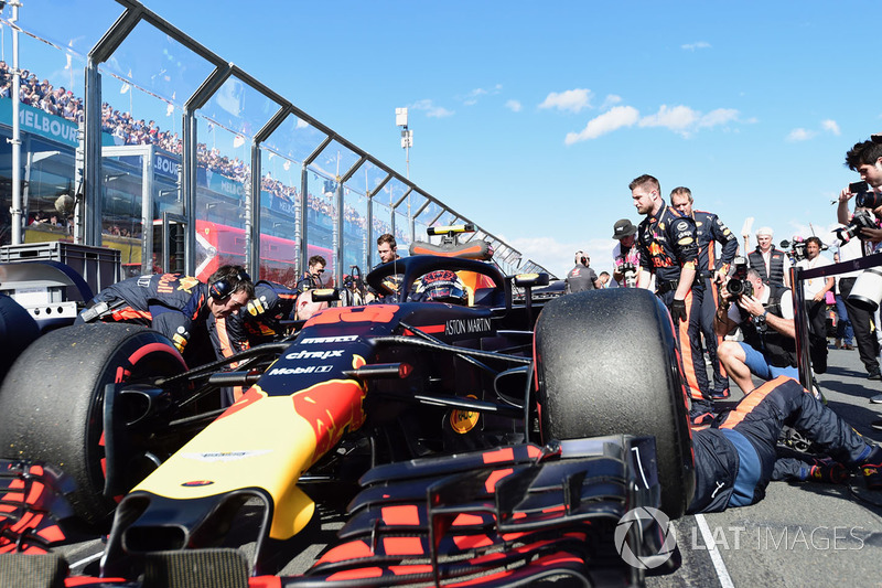 Max Verstappen, Red Bull Racing RB14 on the grid