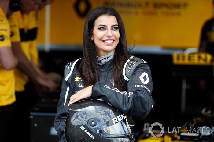 Aseel Al-Hamad, miembra de la federación automovilística de Arabia Saudi y representante FIA de Arabia Saudi en la Comisión de Mujeres en el Motorsport
