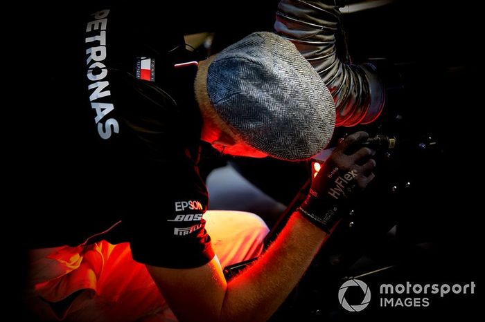 Mecánico de Mercedes AMG F1