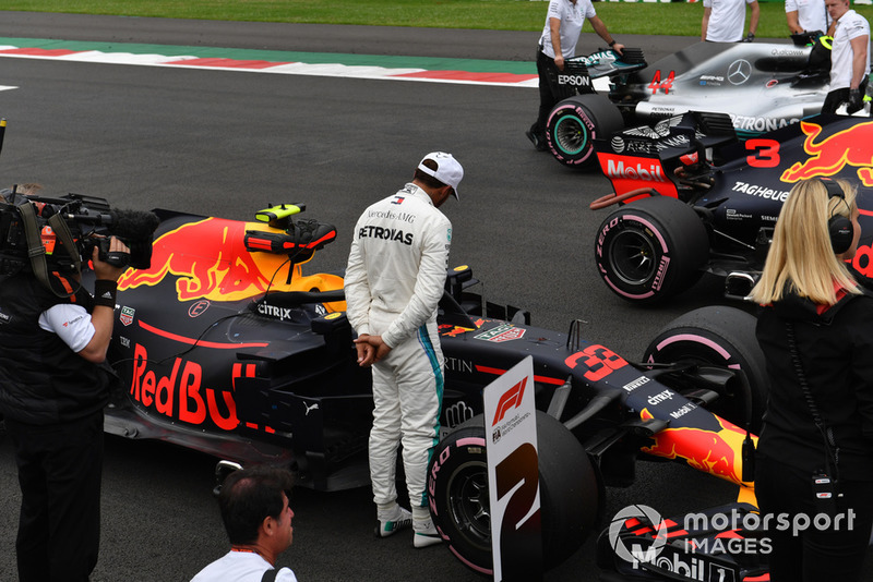 Льюіс Хемілтон, Mercedes AMG F1 Red Bull Racing RB14