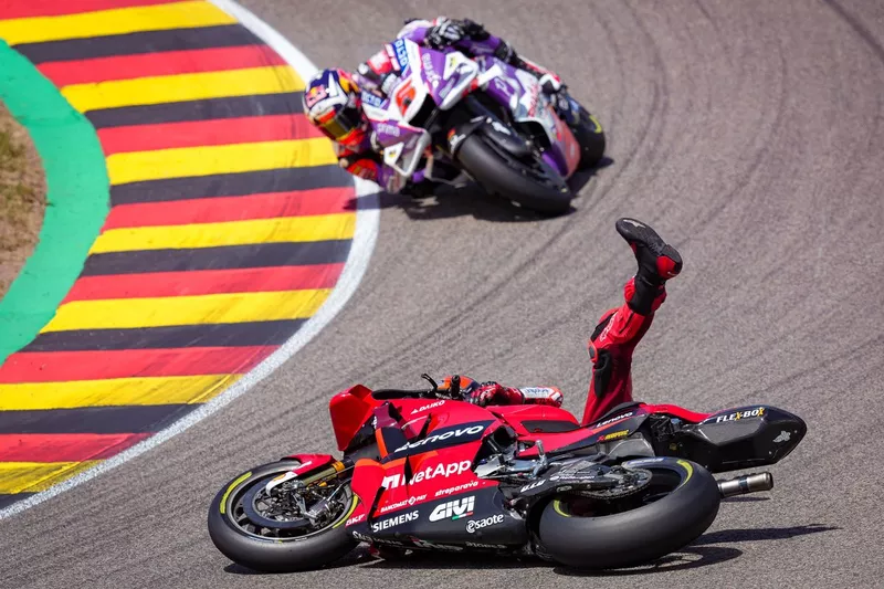 La chute de Pecco Bagnaia