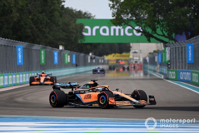 Daniel Ricciardo, McLaren MCL36, Lando Norris, McLaren MCL36