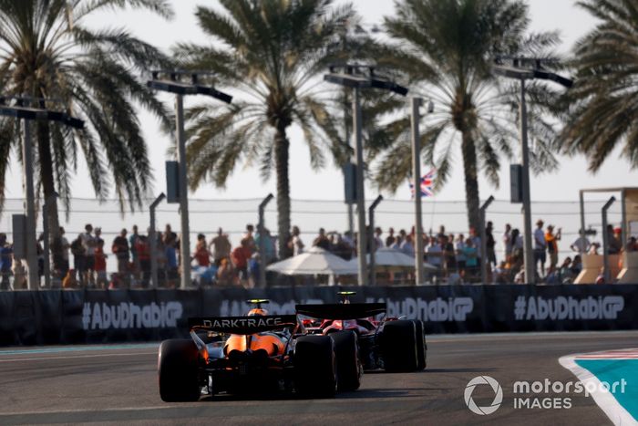 Carlos Sainz, Ferrari SF-24, Lando Norris, McLaren MCL38