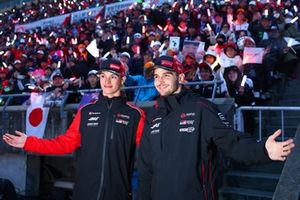 Esteban Ocon, Haas F1 Team, Oliver Bearman, Haas F1 Team