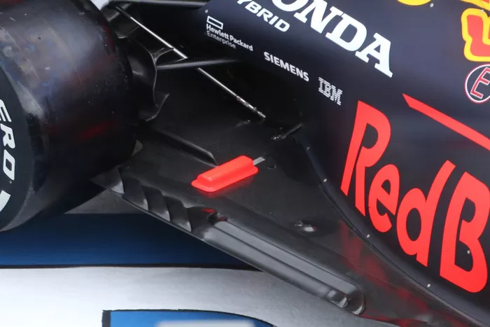 Detalle del fondo plano del Red Bull Racing