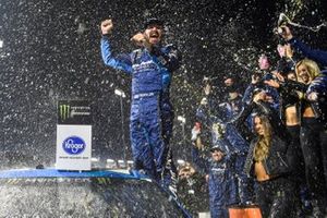 Race Winner Martin Truex Jr., Joe Gibbs Racing, Toyota Camry Auto Owners Insurance