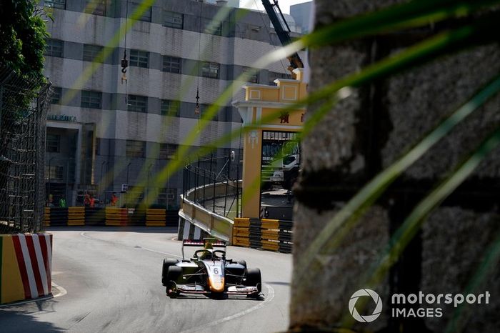 Jüri Vips, Hitech Grand Prix