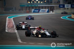 Antonio Giovinazzi, Alfa Romeo Racing C38, Kimi Raikkonen, Alfa Romeo Racing C38, Daniil Kvyat, Toro Rosso STR14