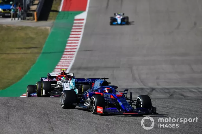Daniil Kvyat, Toro Rosso STR14,Antonio Giovinazzi, Alfa Romeo Racing C38, y Lance Stroll, Racing Point RP19