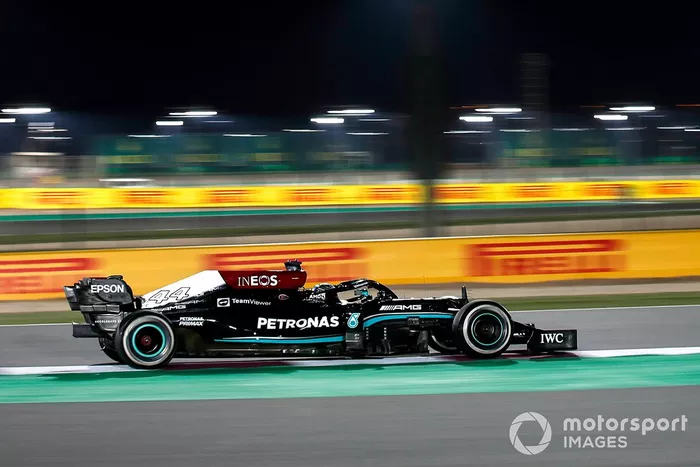Lewis Hamilton, Mercedes W12