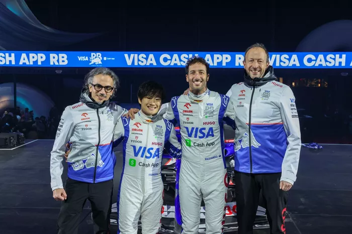 Peter Bayer, CEO Racing Bulls, Yuki Tsunoda e Daniel Ricciardo, Racing Bulls, Laurent Mekies, Team Principal Racing Bulls