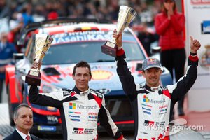Podio: segundo lugar Sébastien Ogier, Julien Ingrassia, Toyota Gazoo Racing WRT Toyota Yaris WRC