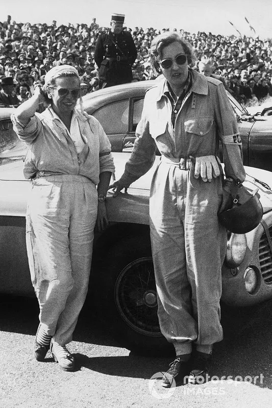 Yvonne Simon, Betty Haig 1951