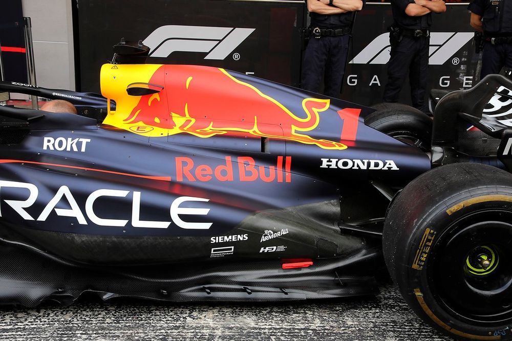Red Bull Racing RB19 piso