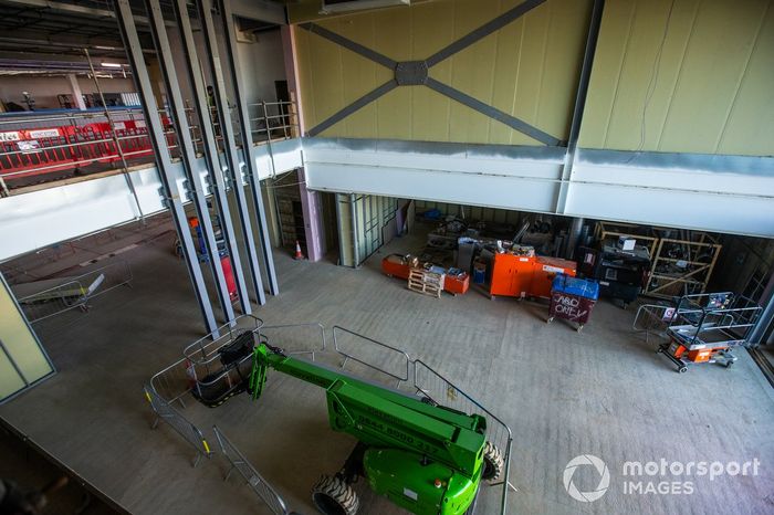 Aston Martin Silverstone factory tour